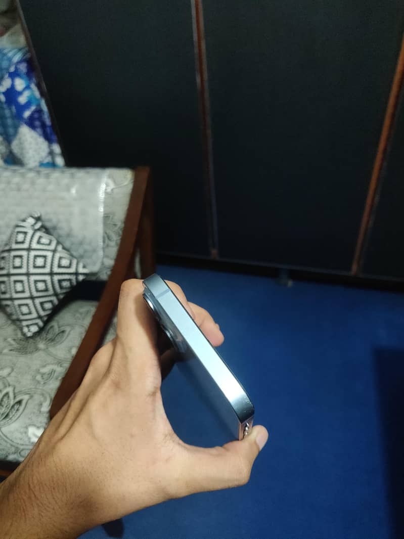 iPhone 14 Plus 256GB 4