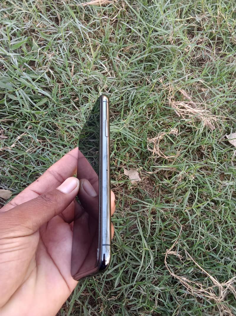 Apple iPhone XS 2