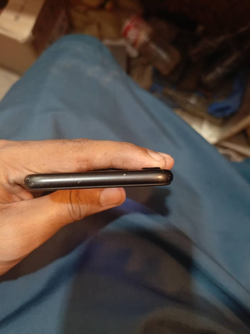 Apple iPhone 7 2