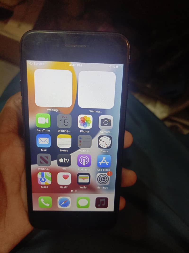 Apple iPhone 7 3