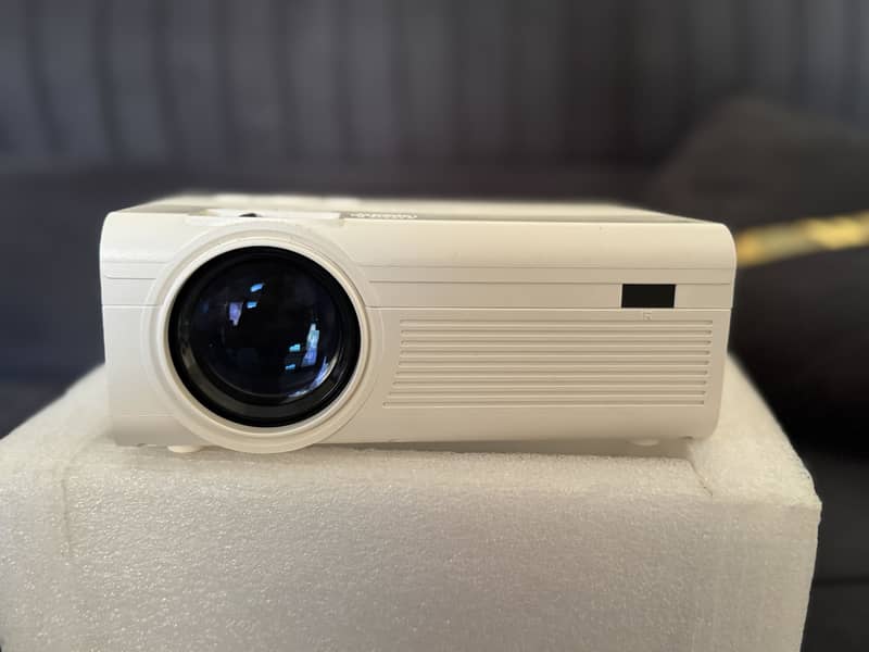 Goodmans mini projector imported 4