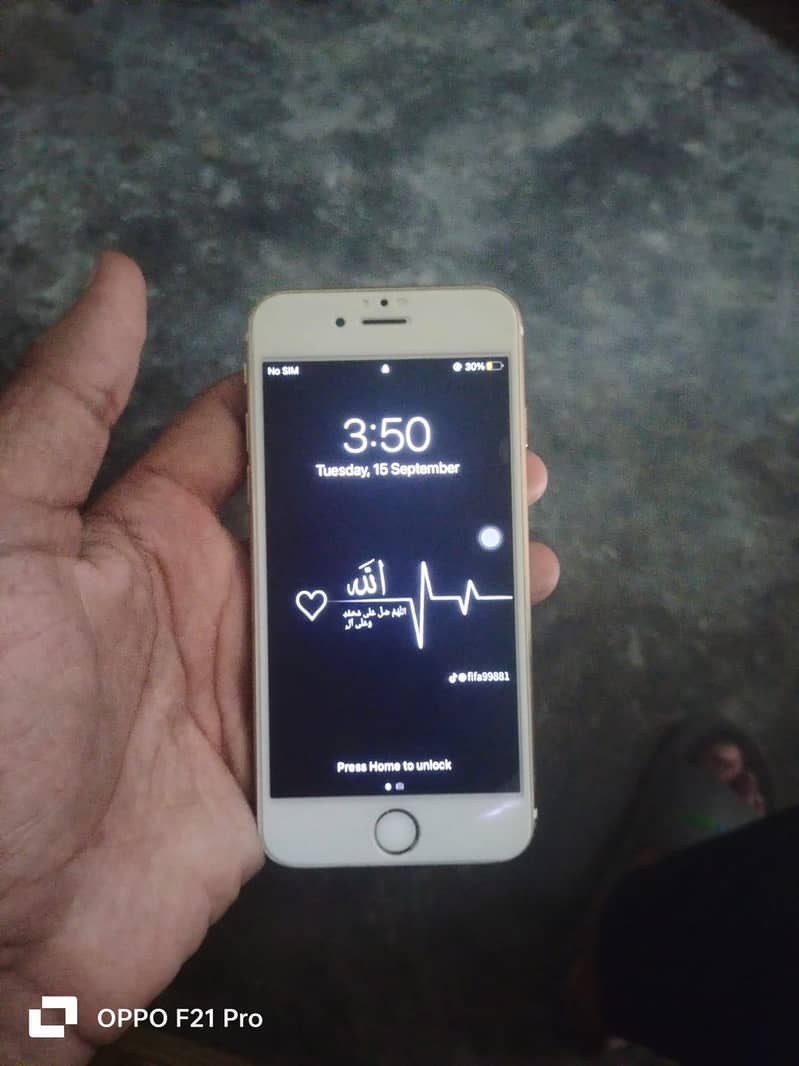 Apple iPhone 6S 4