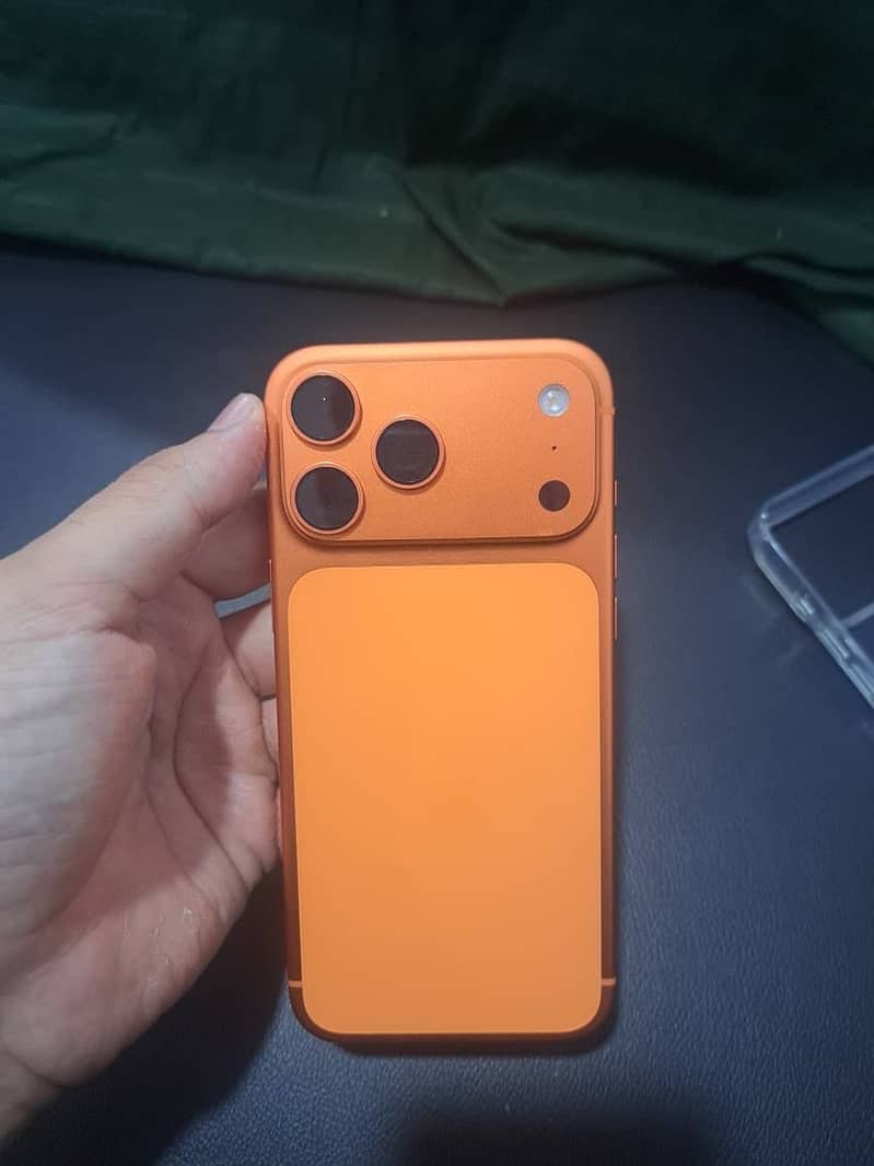 Apple iPhone 17 Pro Max 0