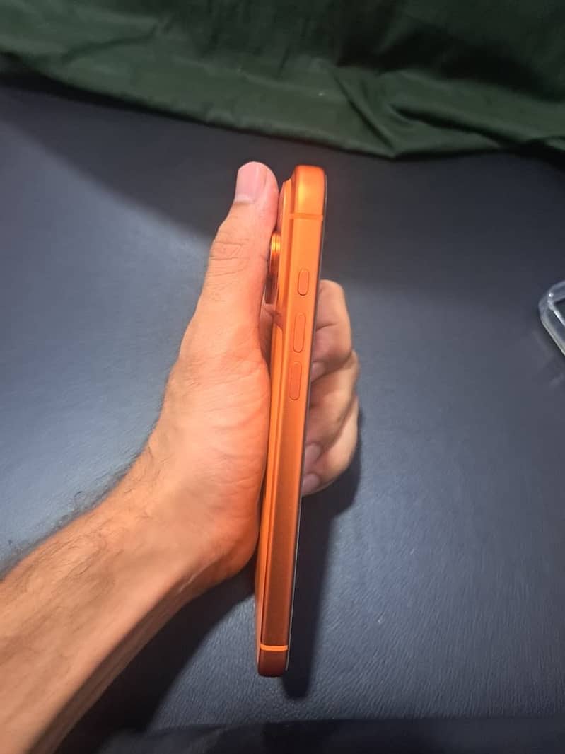 Apple iPhone 17 Pro Max 1