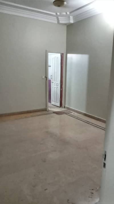 60 Yards 2 Bed Kitchen For Rent | 2nd Floor | Block 15, Gulistan-e-Johar | No Load Shedding | No Water Issue | Separate Meter | Near Main Road | Prime Location | Small Family Preferred | Fair Deal Associates