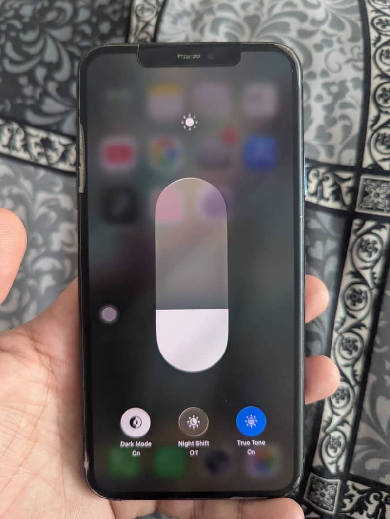 Apple iPhone 11 Pro Max 6