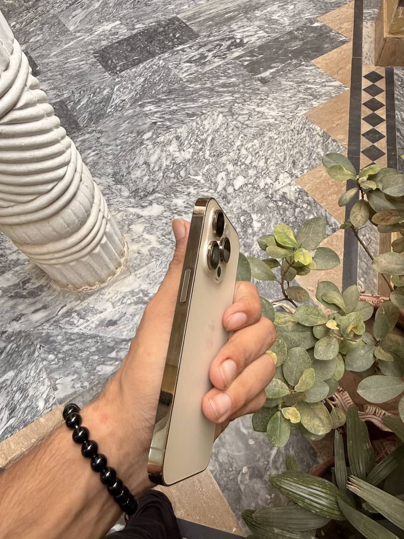 Iphone 14 pro 2