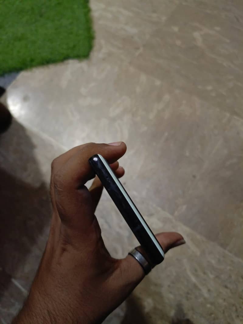 Google Pixel 6a 5