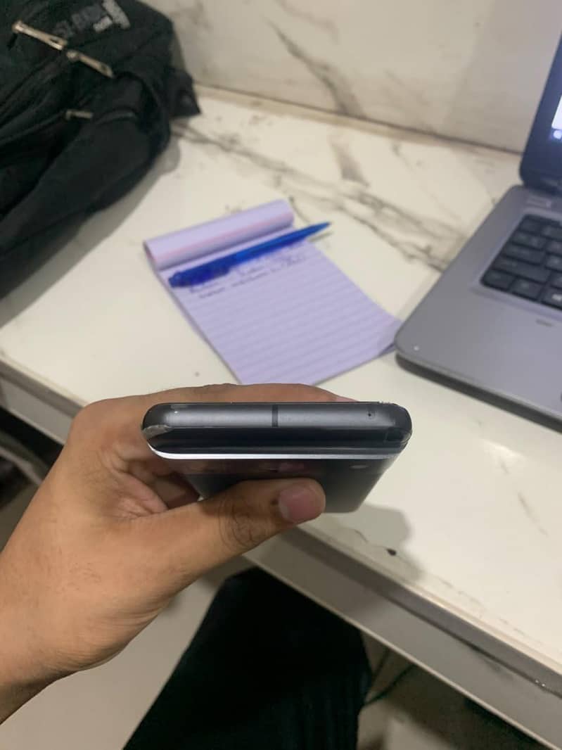 Google Pixel 8 2