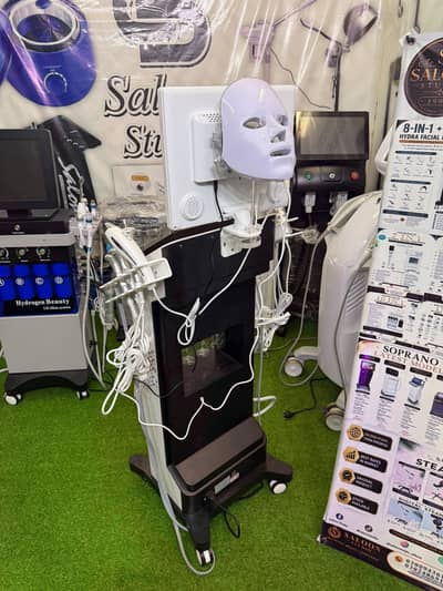 13-in-1 Hydra Facial Machine with AI Skin Analyzer  Delivery avalible