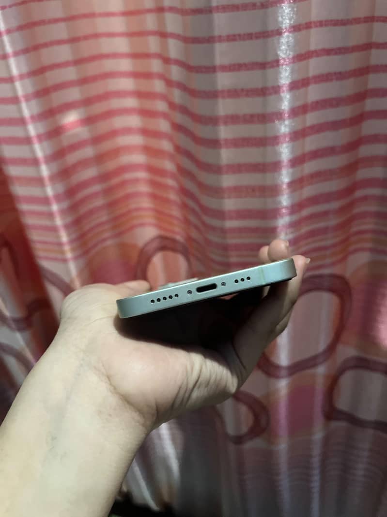 Apple iPhone 12 2