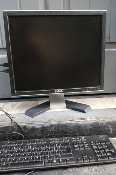 Dell LCD FOR SALE