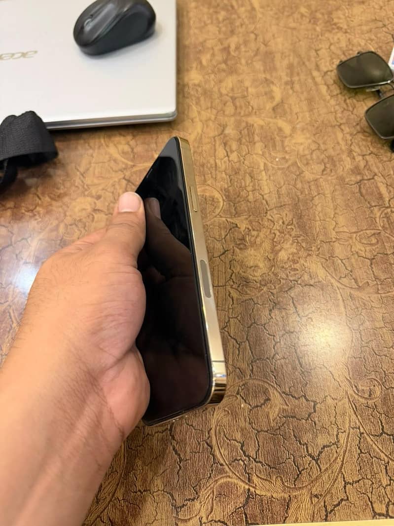 Apple iPhone 12 Pro Max 2
