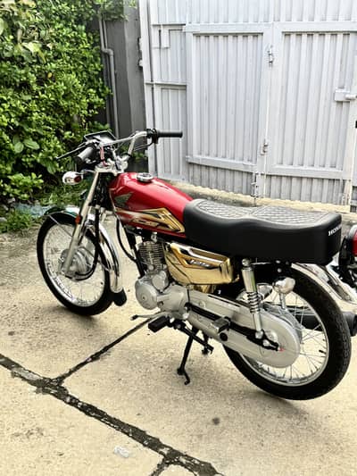 125 2026 gold edition