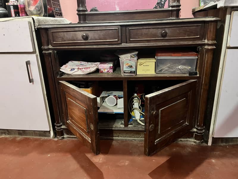 Dressing table 2
