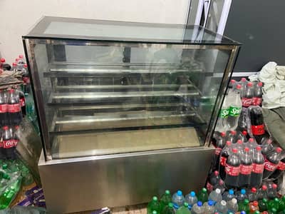BAKERY CAKE DISPLAY FRIDGE