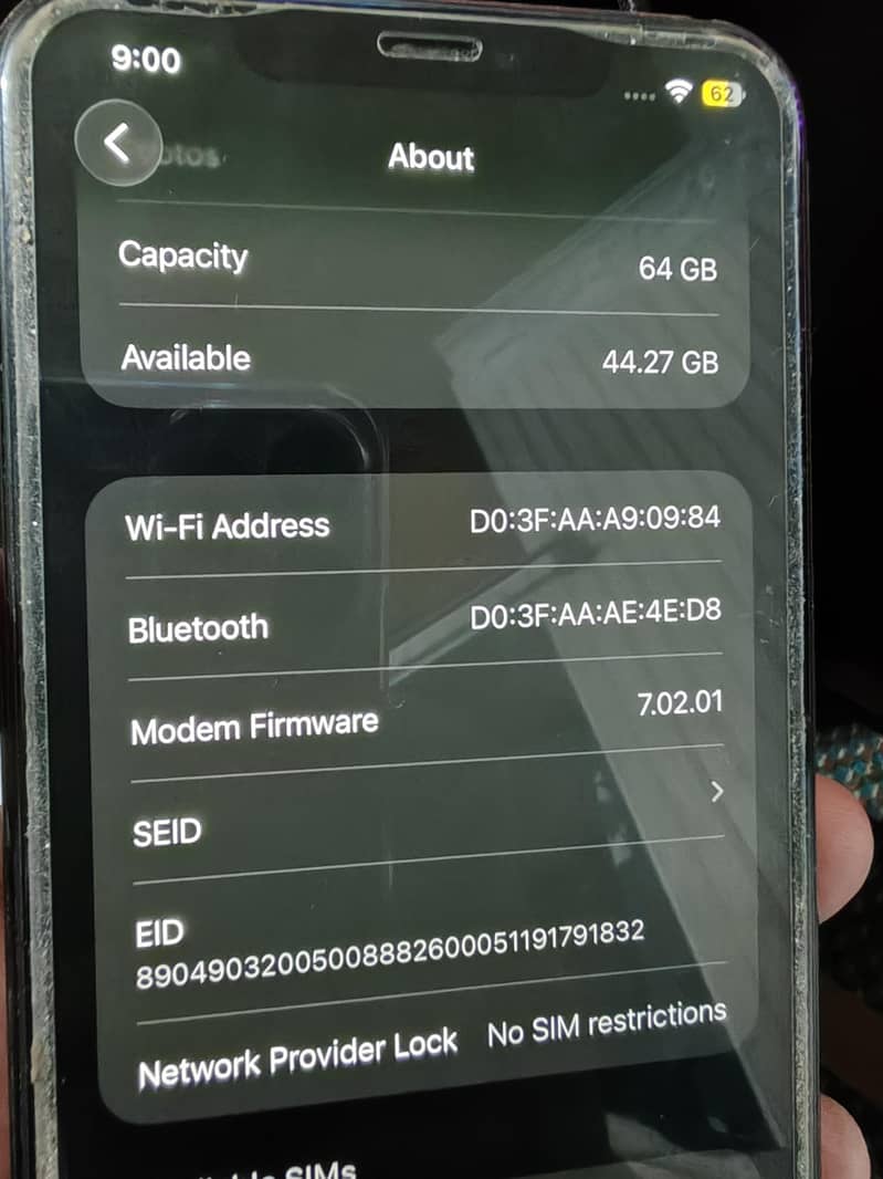 Apple iPhone 11 Pro Max 4