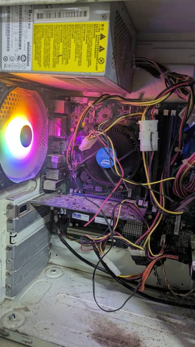 gaming rgb pc with whole setup