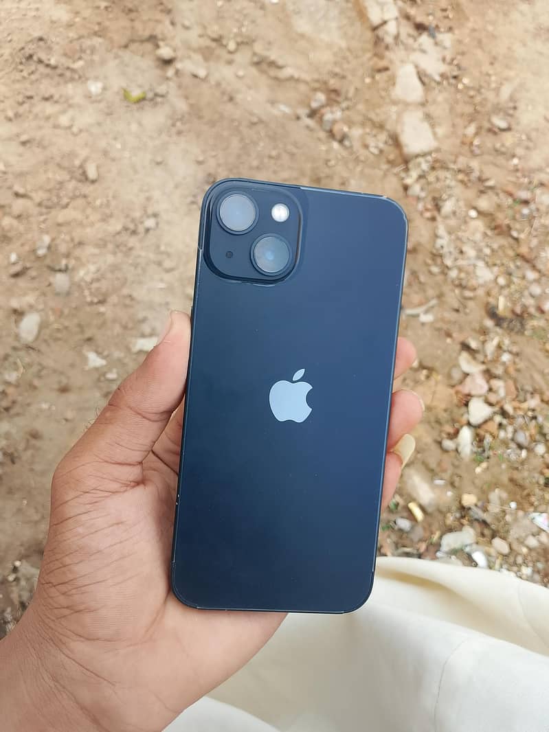 Apple iPhone 13 6