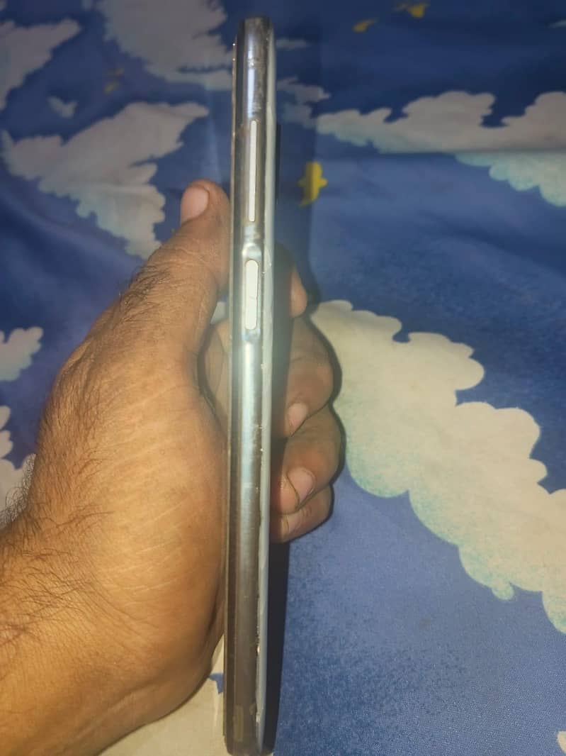 Xiaomi Redmi Note 9S 3
