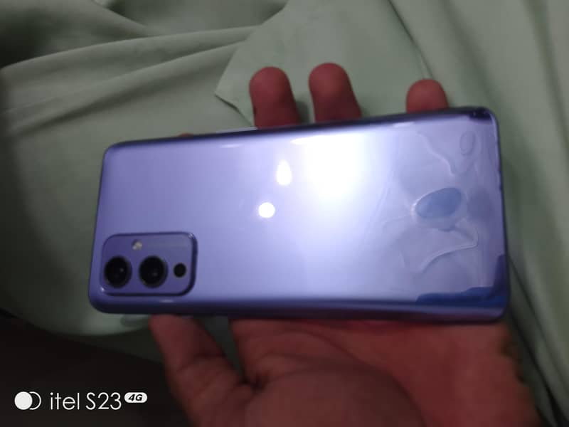 One Plus 9 5g 4