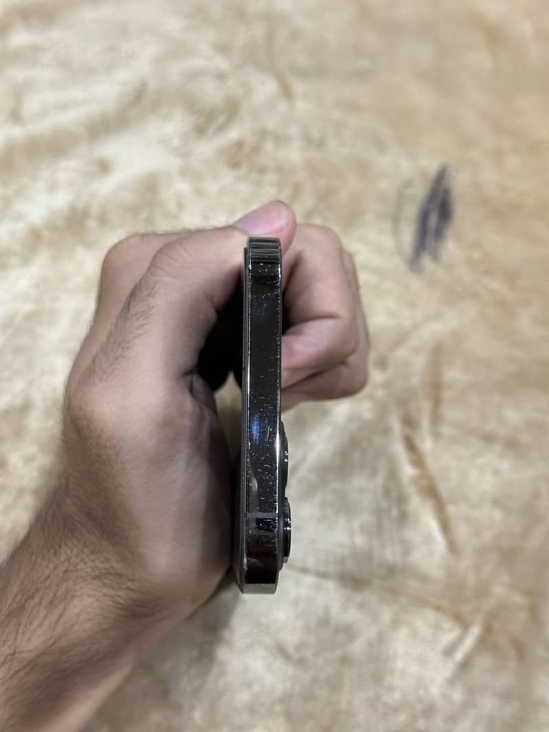 Apple iPhone 12 Pro Max 6
