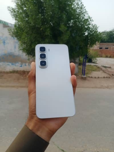 Infinix Hot60i