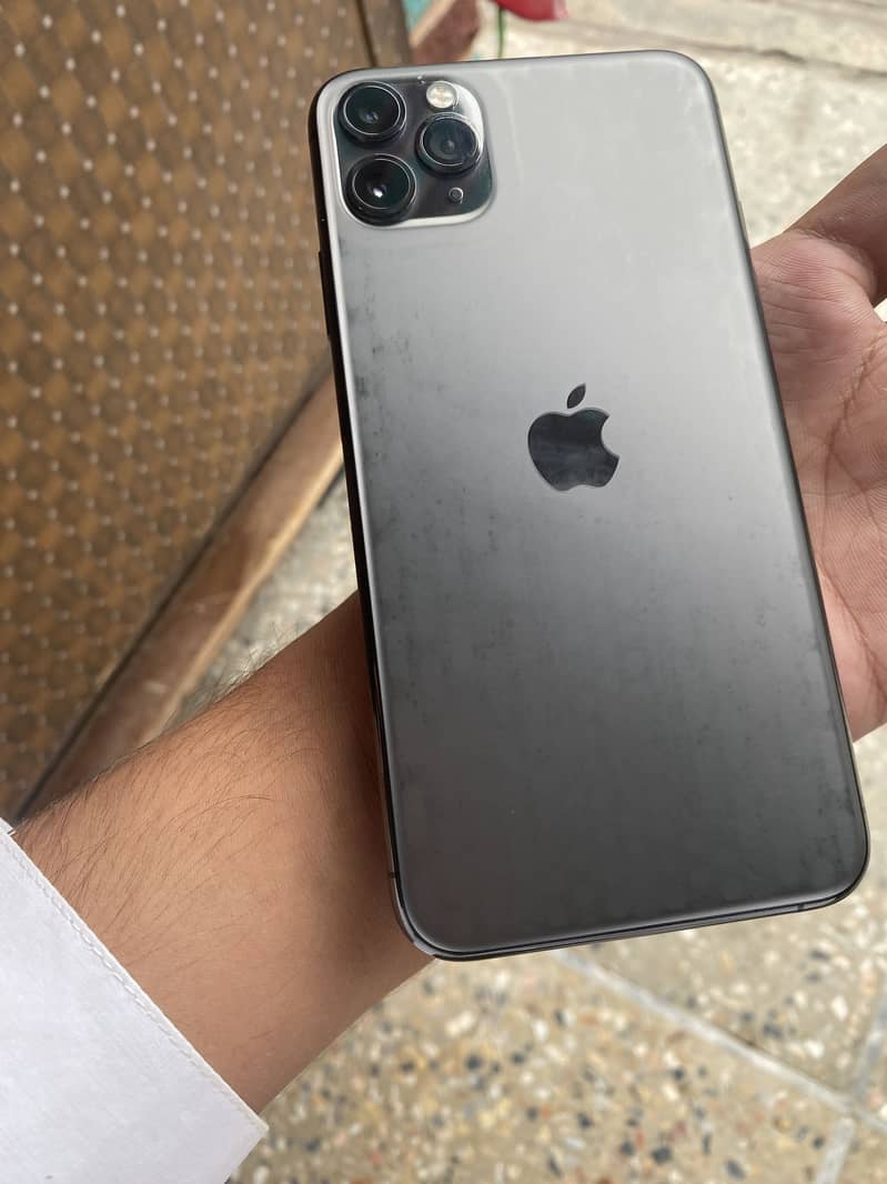 Apple iPhone 11 Pro Max 6