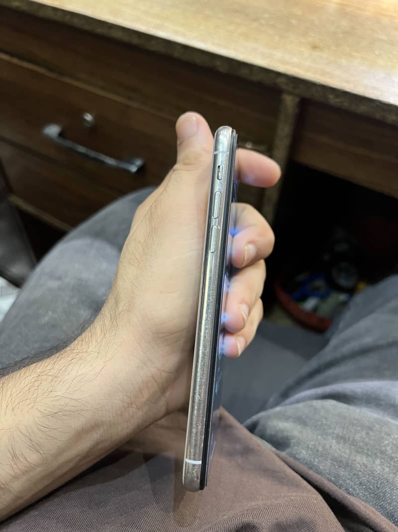 Apple iPhone X 1