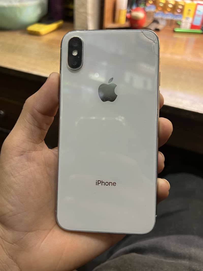Apple iPhone X 4