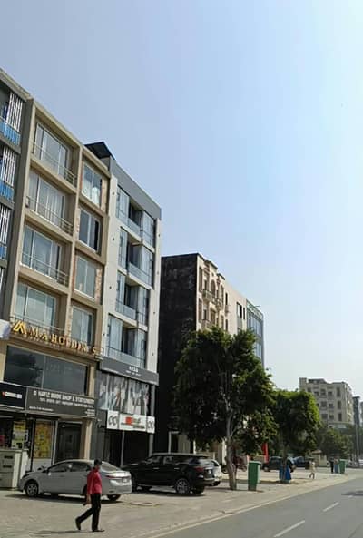 5 Marla Commercial Plaza for Sale With 6.50 LAC Monthly Rental Income IN Bahria Town Lahore
