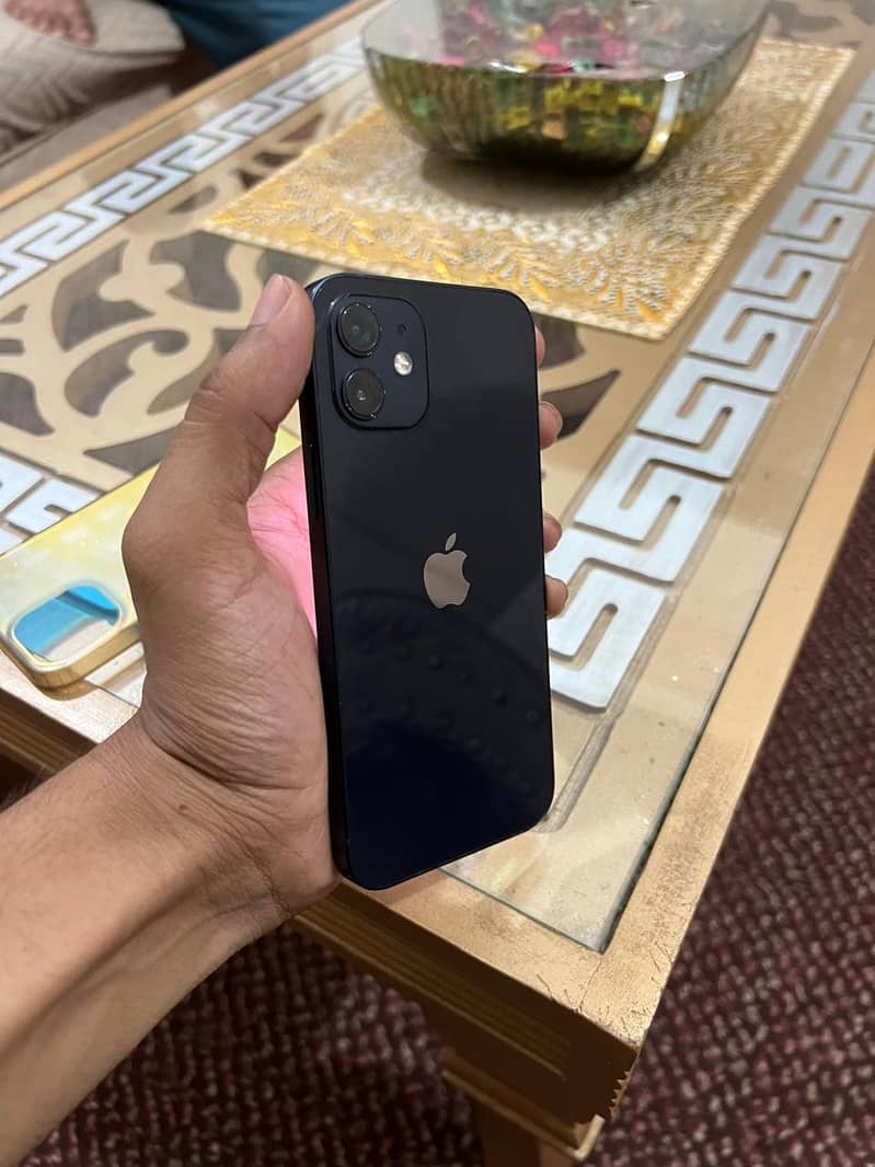 Apple iPhone 12 2