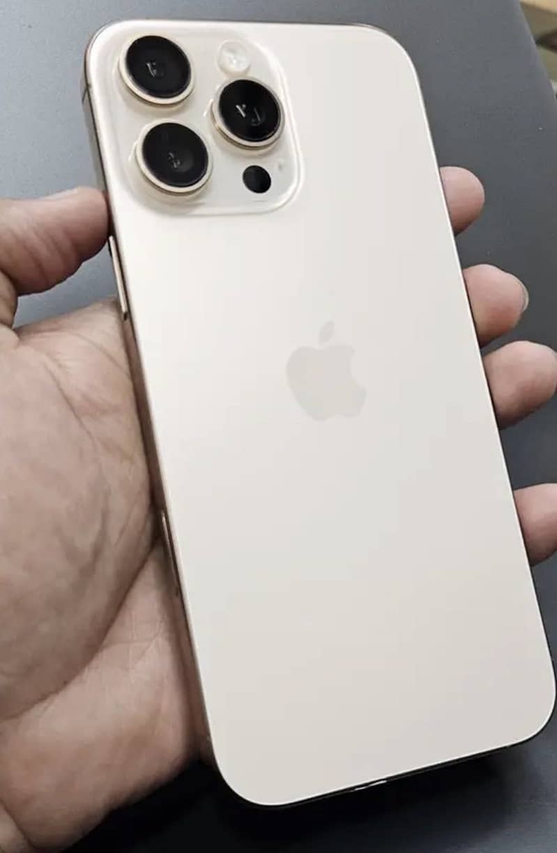 Apple iPhone 16 Pro Max 0