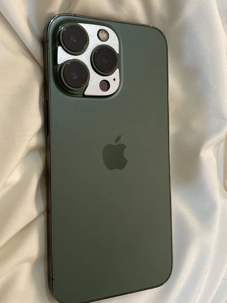 Apple iPhone 13 Pro 0