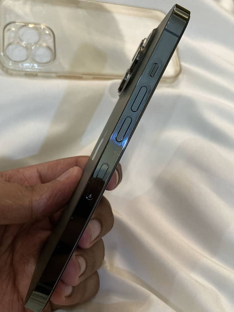 Apple iPhone 13 Pro 5