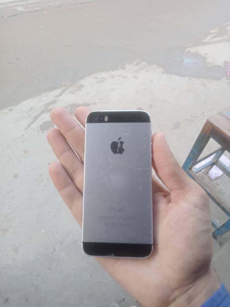 Apple iPhone 5s 1