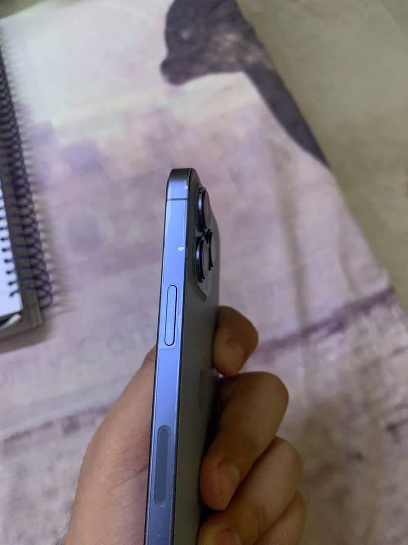 Apple iPhone 13 Pro 1