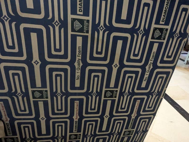 mattress 0