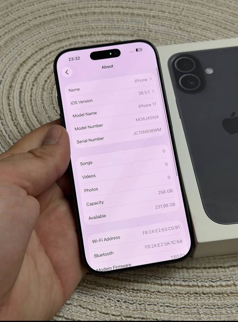 Apple iPhone 17 1