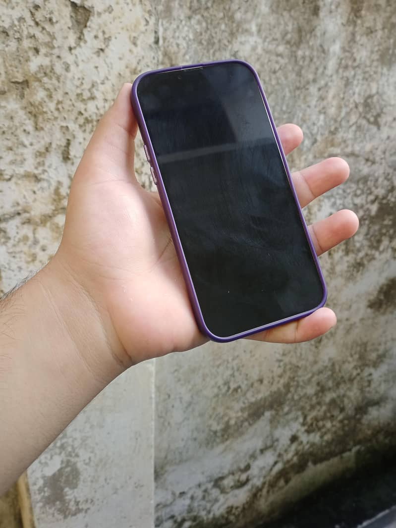Apple iPhone 13 Pro Max 5