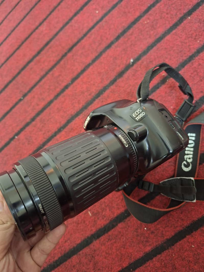 Canon Eos 1100D camera 1