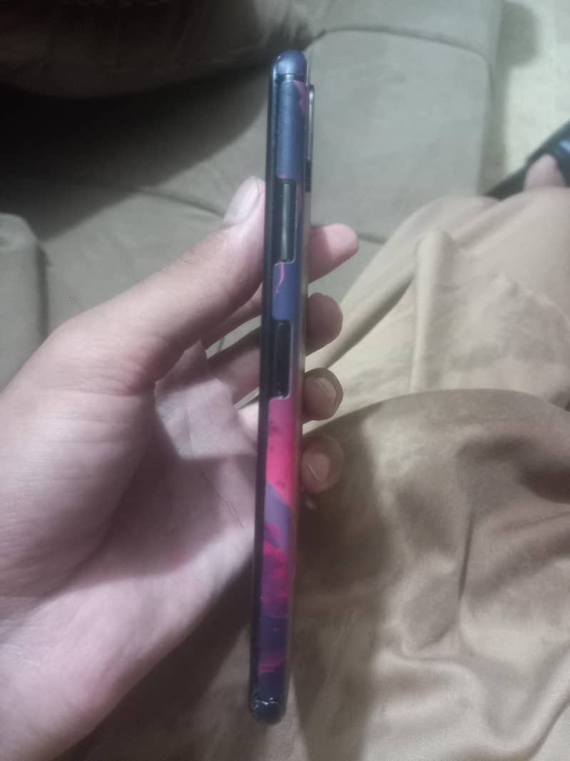 Apple iPhone XS Max 1
