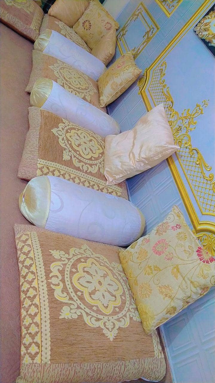 Cushions set with Tree, 5