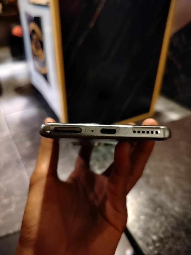 Infinix Zero 40 4