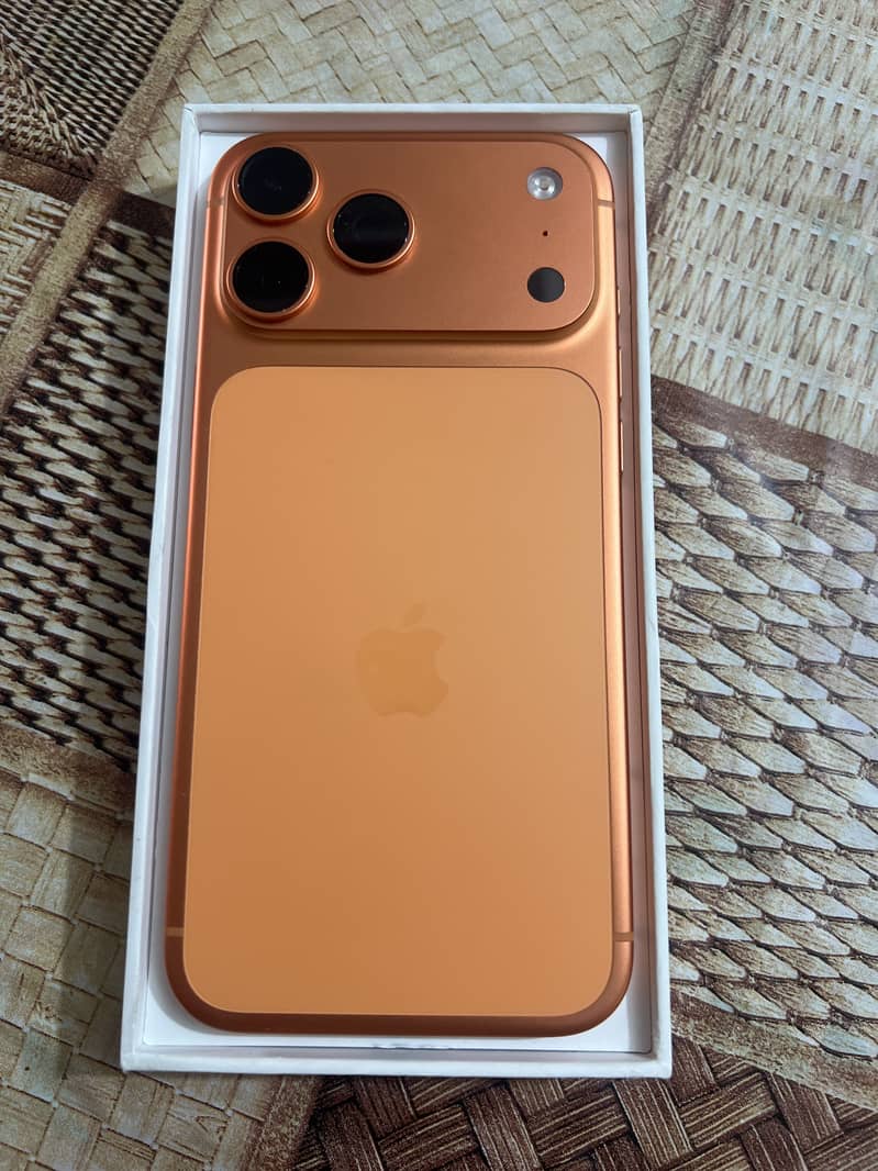 Apple iPhone 17 Pro Max 0