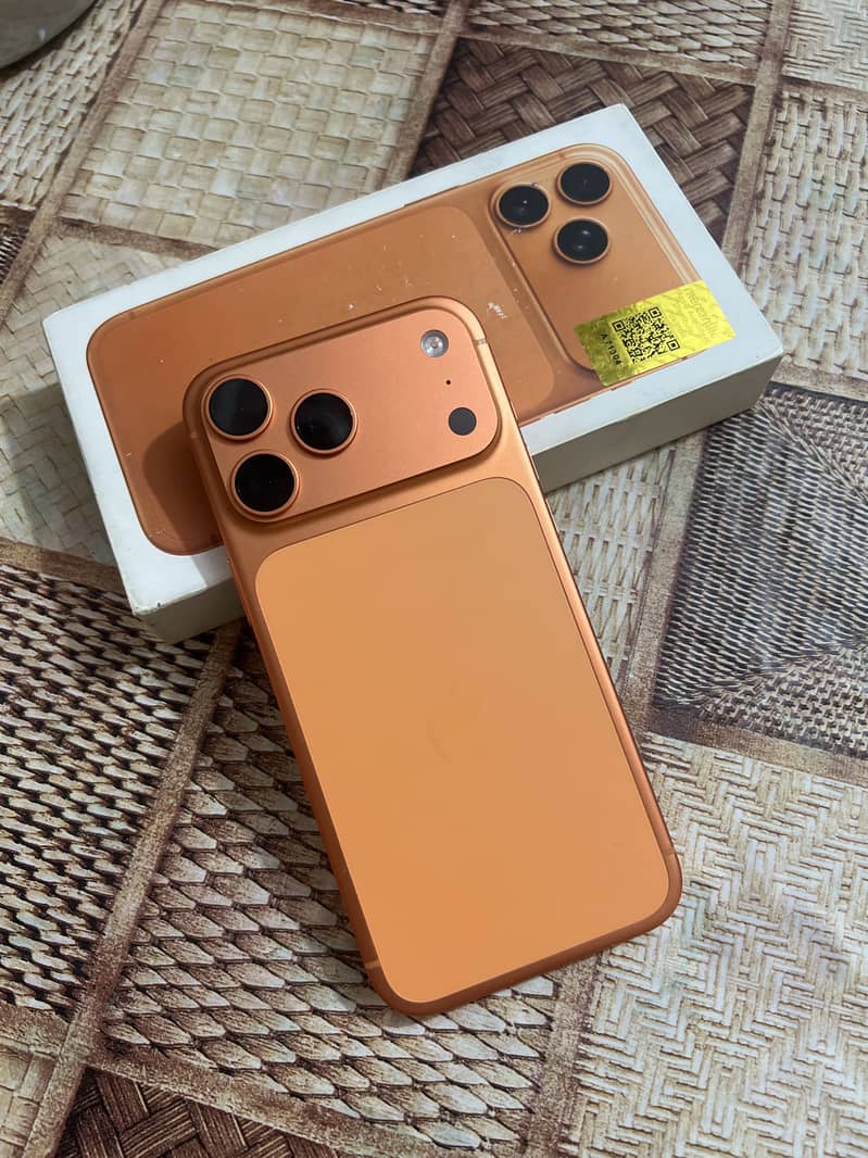 Apple iPhone 17 Pro Max 2
