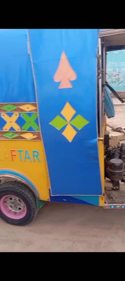 Tez raftar riskshaw zabdast condition just buy and drive