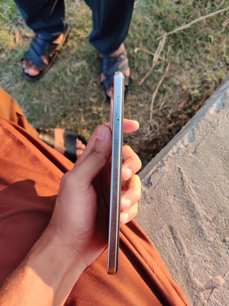Tecno CAMON 30 1