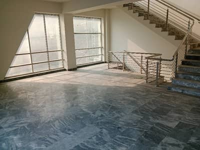 5th Floor Commerical Hall For