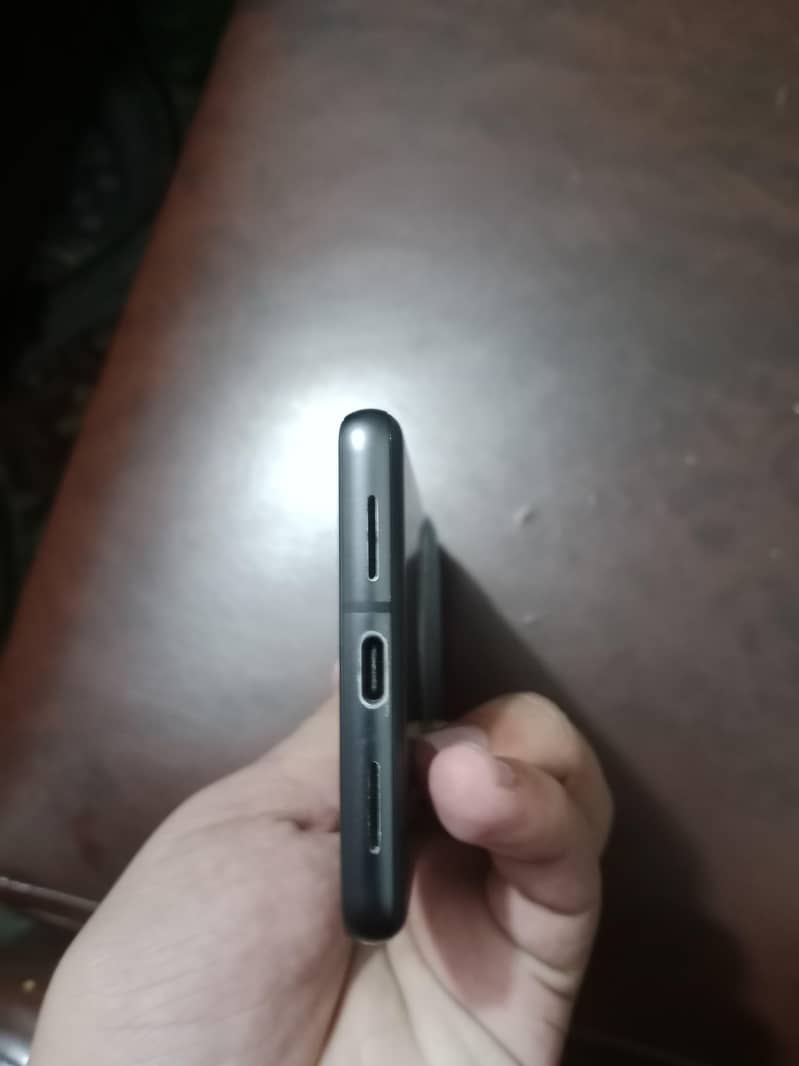 Google Pixel 7 4